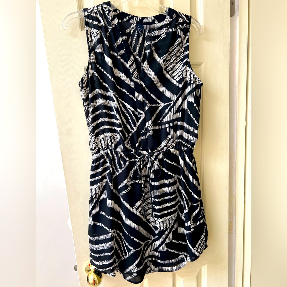 Gap Sleeveless dress Size M